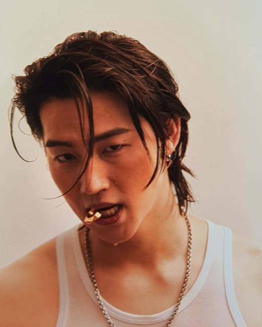 发现女粉丝自己住担心安全,got7 jb男友力爆发_一个人_视频_因为