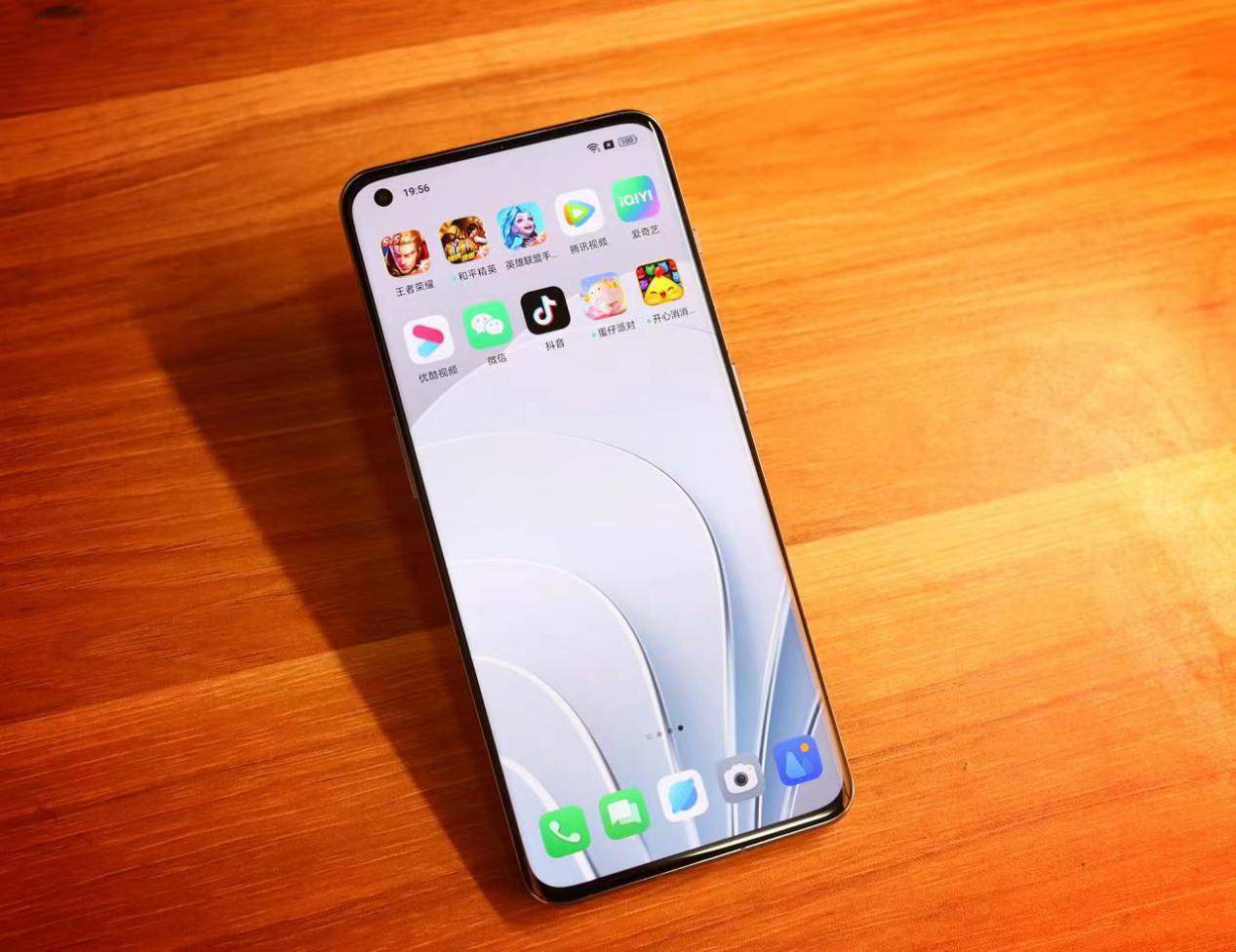 优雅之处，彰显实力，新一代性能旗舰机引领者-一加11入手深入测评