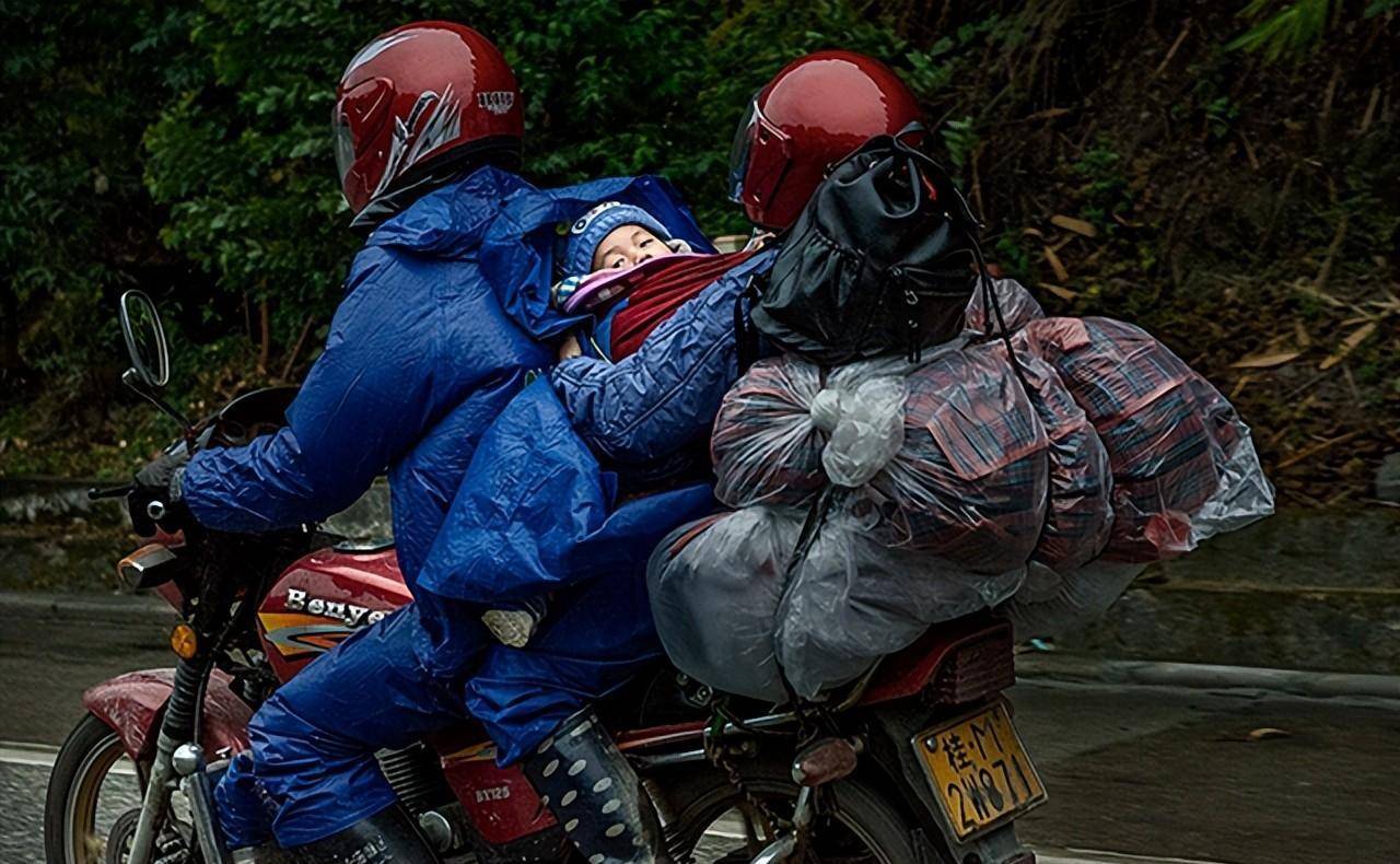 春运来了,广西摩托返乡大军消失的背后,都是越南惹的祸?
