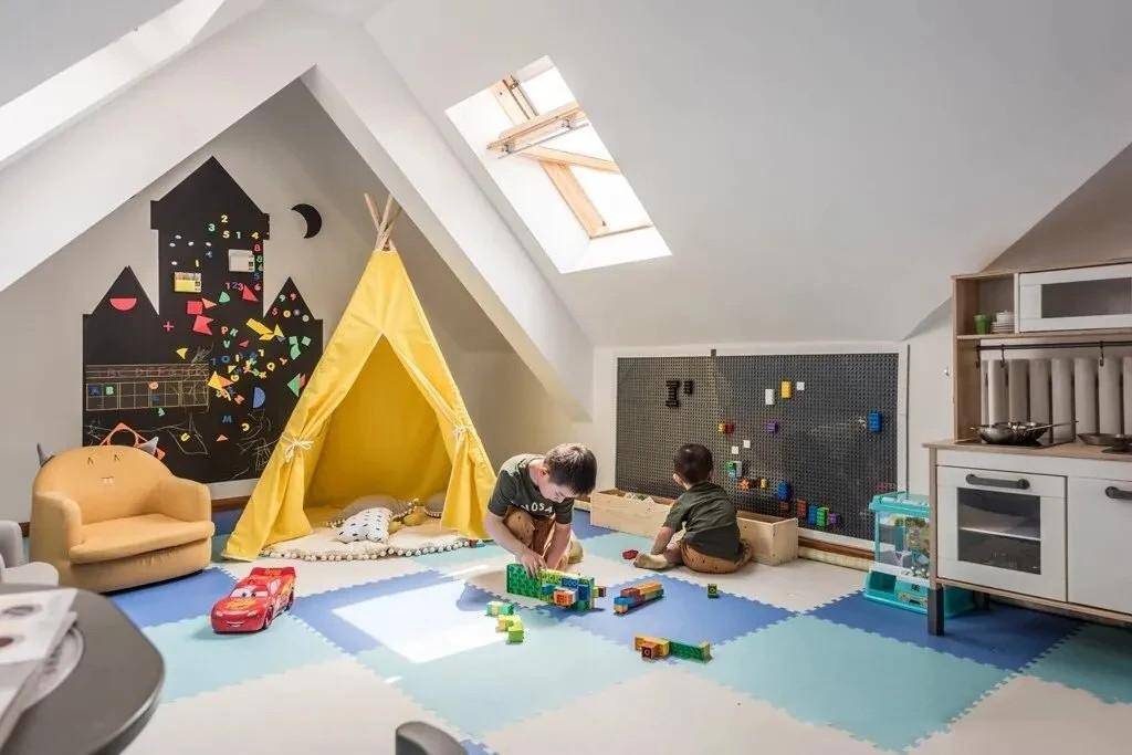 130平米的现代风新房,阁楼儿童房充满童趣,装修效果温馨又大气