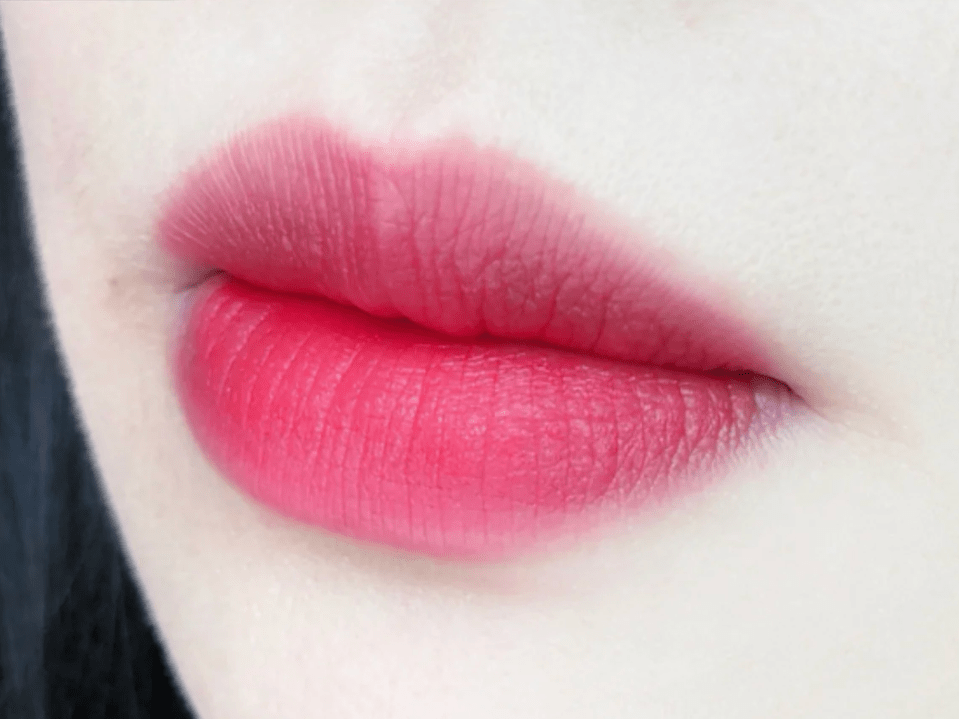 2023年流行色口红,开启你的非凡之年_洋红色_颜色_质地