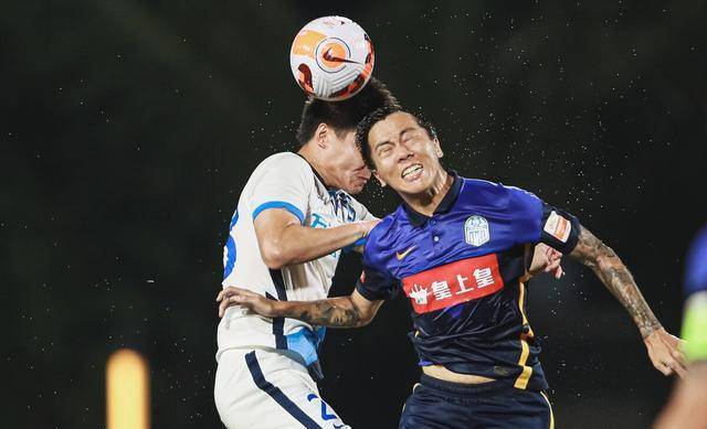 大连人打疯了!双杀广州城,林皇破门,9号神锋回归_比赛_禁区_商隐