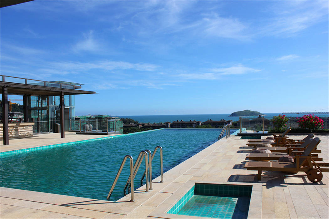 玩享主题:石梅湾游艇会;艾美/威斯汀度假酒店等.