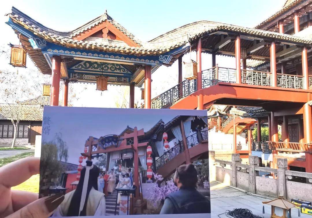 清明上河图 -··· ···赘婿们上学的男德学院,挂在心上的新门艺馆