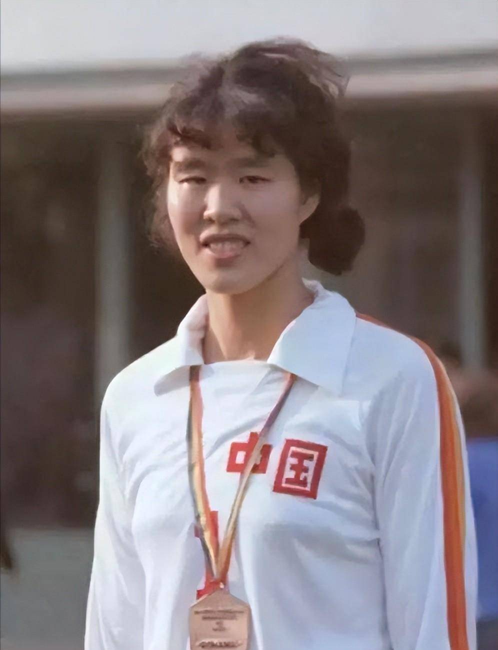 生活中的郎平:年逾五旬找到真爱,再婚让她成幸福小女人_排球_体育