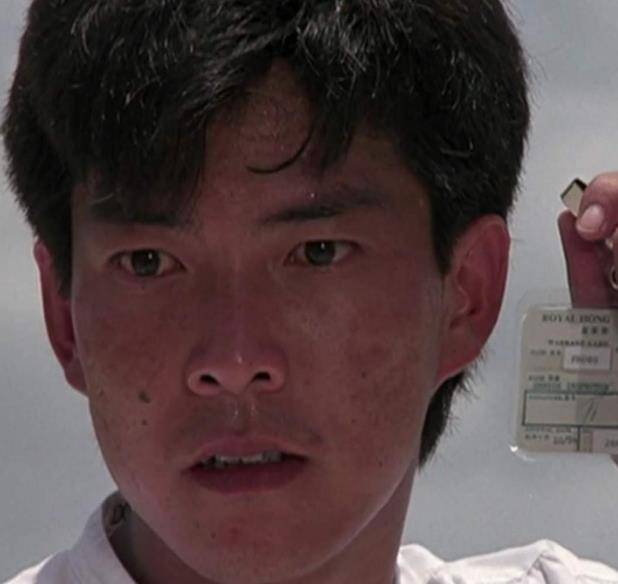 因"一颗痣"成名,曾给李小龙当替身,今成"无痣"青年认不出