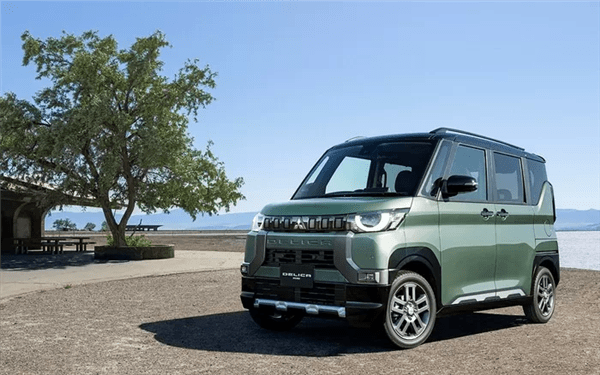 燃油版"宏光miniev"!三菱delica mini首发:配0.