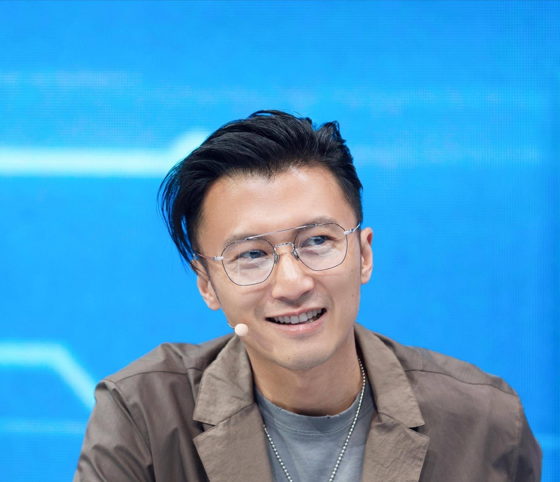 小林青霞忘不掉谢霆锋?