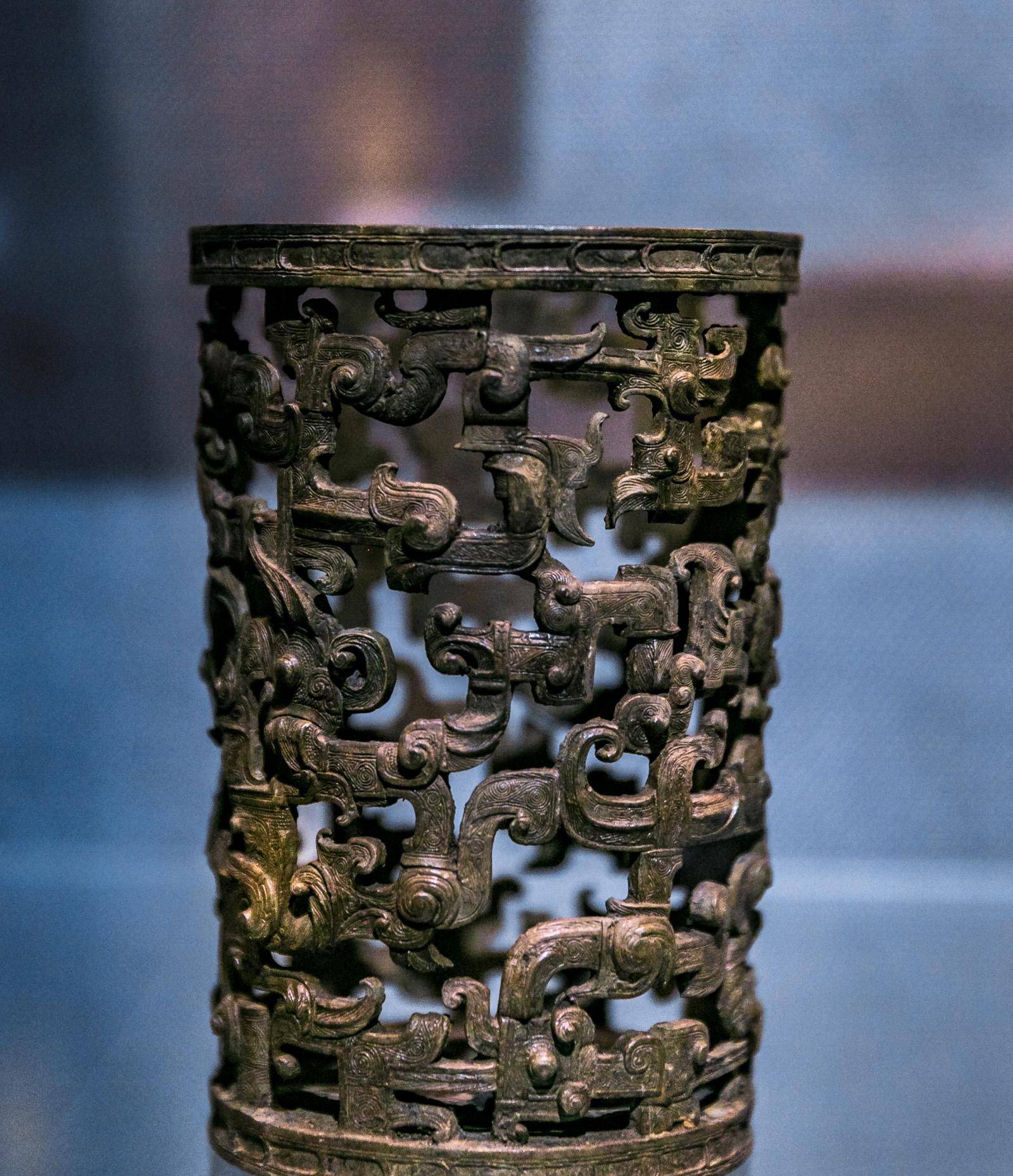 荆州博物馆的这件文物太精致了!