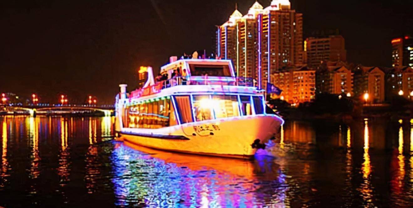 闽江夜游景色迷人,相得益彰,游客评论:视野有限,花100不值_福州_景区