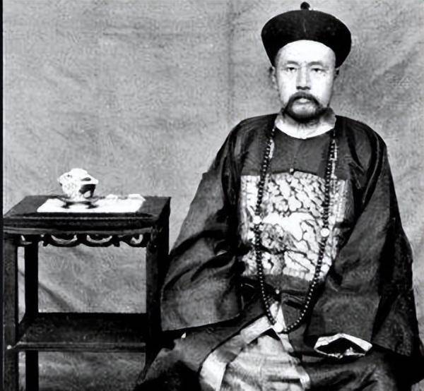 北大怪才辜鸿铭:学贯中西,精通9门外语,却因留长辫被嘲笑半生_中国