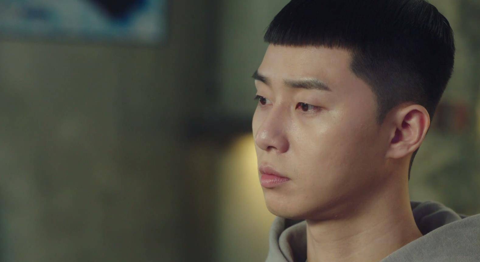 梨泰院:长家1条家规,长子张根源无视,次子弟弟却牢记在心_张根秀_会长