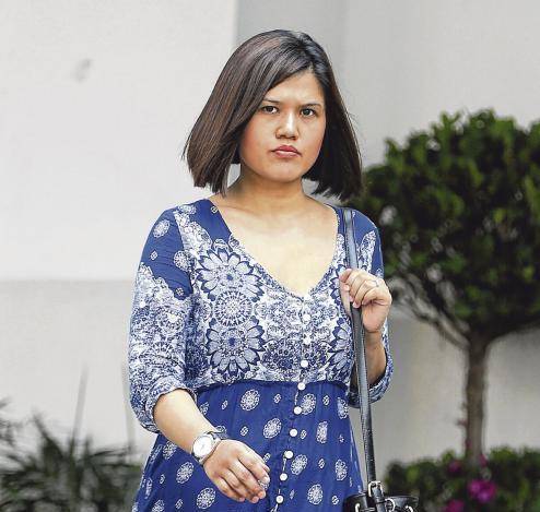 新加坡母女对低智商女子施酷刑,敲掉牙齿逼吃加尿河粉_琳达_受害人