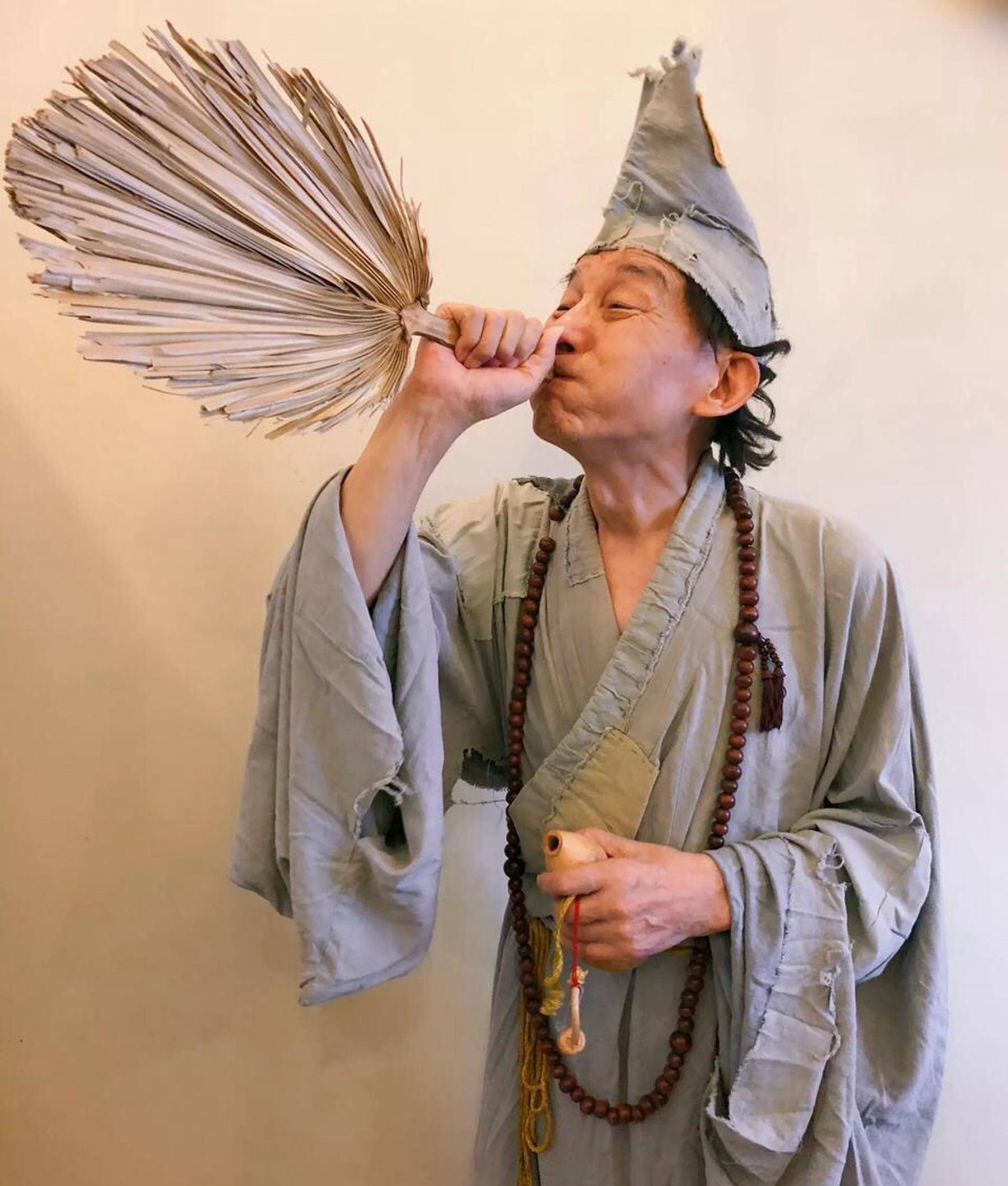 "活佛济公"游本昌:拍戏时遇到3件"怪事",让他此后一心向佛_时候_什么