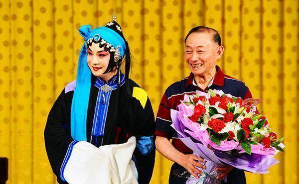 京剧名家王志怡谈京剧男旦,表示梅葆玖最反对扭扭捏捏,女里女气