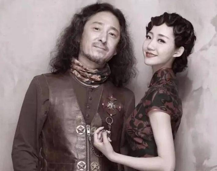 三宝小25岁娇妻出镜赚钱办音乐剧,儿媳是大女主,婆婆更厉害_辛沪光