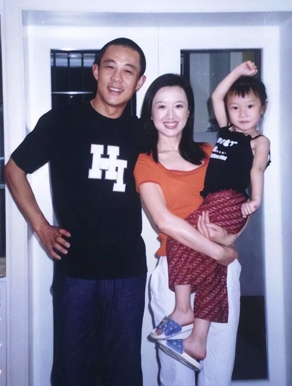 潘雨辰:33岁的侯勇,不顾反对结过两次婚,离婚10年,现在怎么样了?