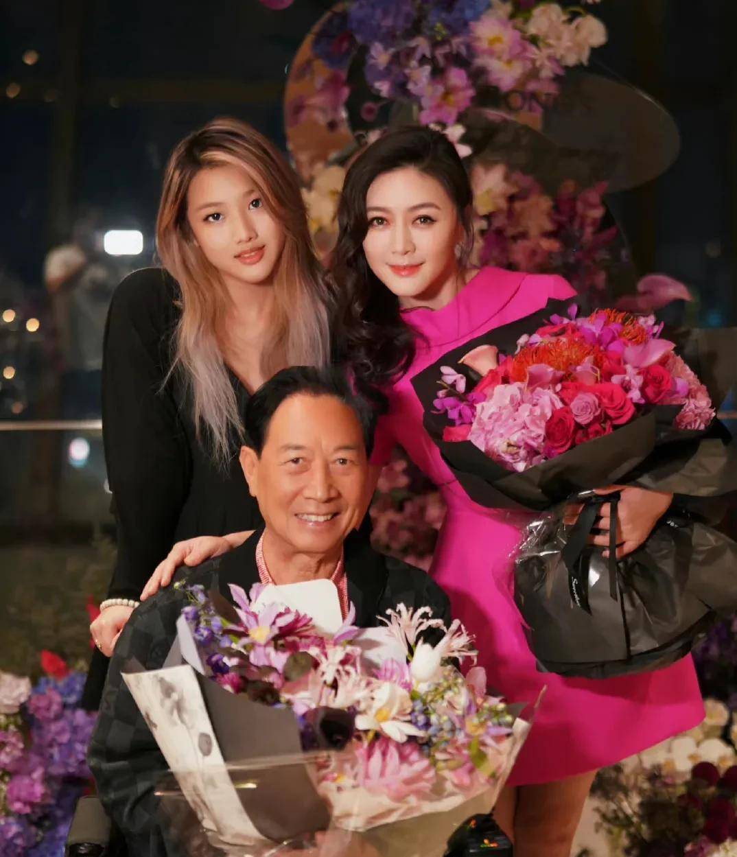 47岁田海蓉:富豪丈夫徐明在狱中病逝七年后,独自带女儿从容生活_陆毅