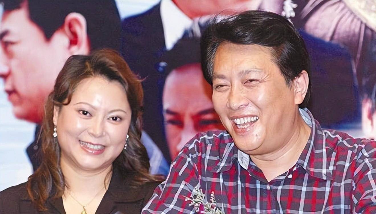 同是唐国强的骨肉,孙涛和壮丽生的孩子,却活成了完全相反的样子_父母