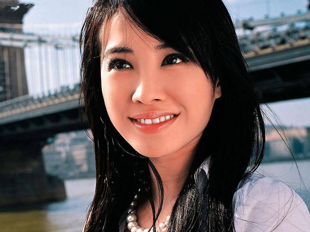 周杰伦出道21年,交往过的5位女朋友,哪位戴上珠宝更有范儿?