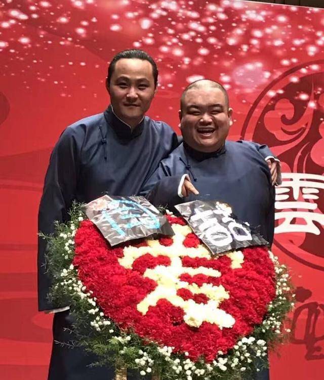 闫云达搭档给她捧哏_天语_因为_女人