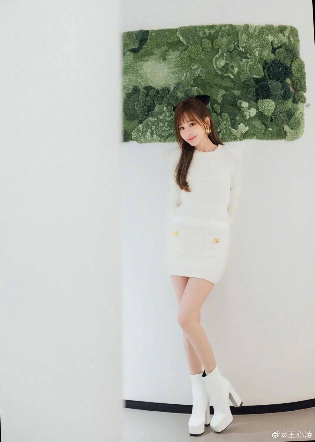 王心凌近况曝光,脸蛋甜到心里去了_活动_山东_爷爷