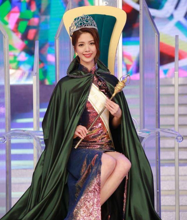 2019中华小姐冠军又上热搜,只因气质独一无二,曾获2018港姐冠军_香港