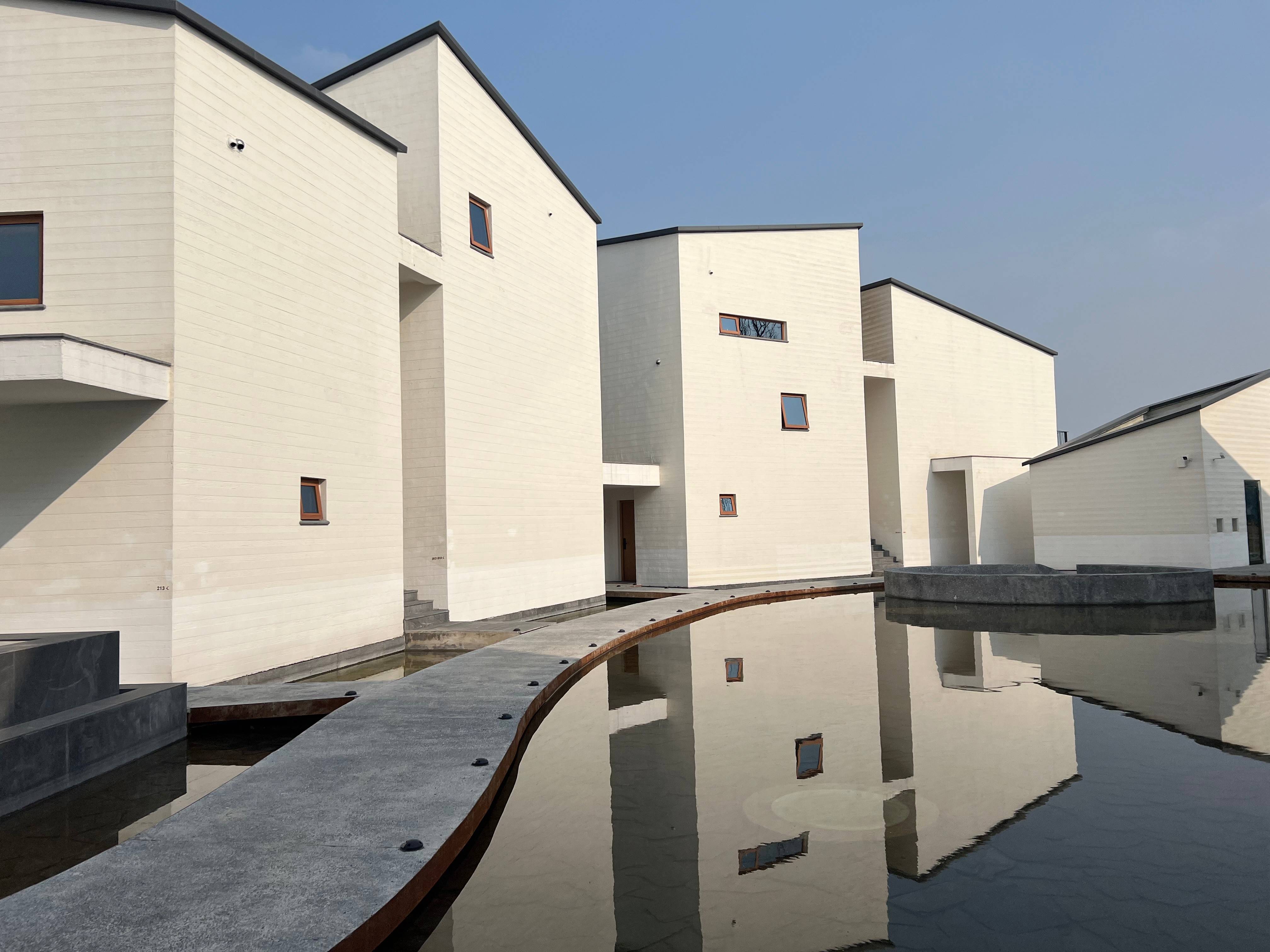 创建天府旅游名县丨住进一座美术馆 感受艺术慢生活_风景_建筑_设计