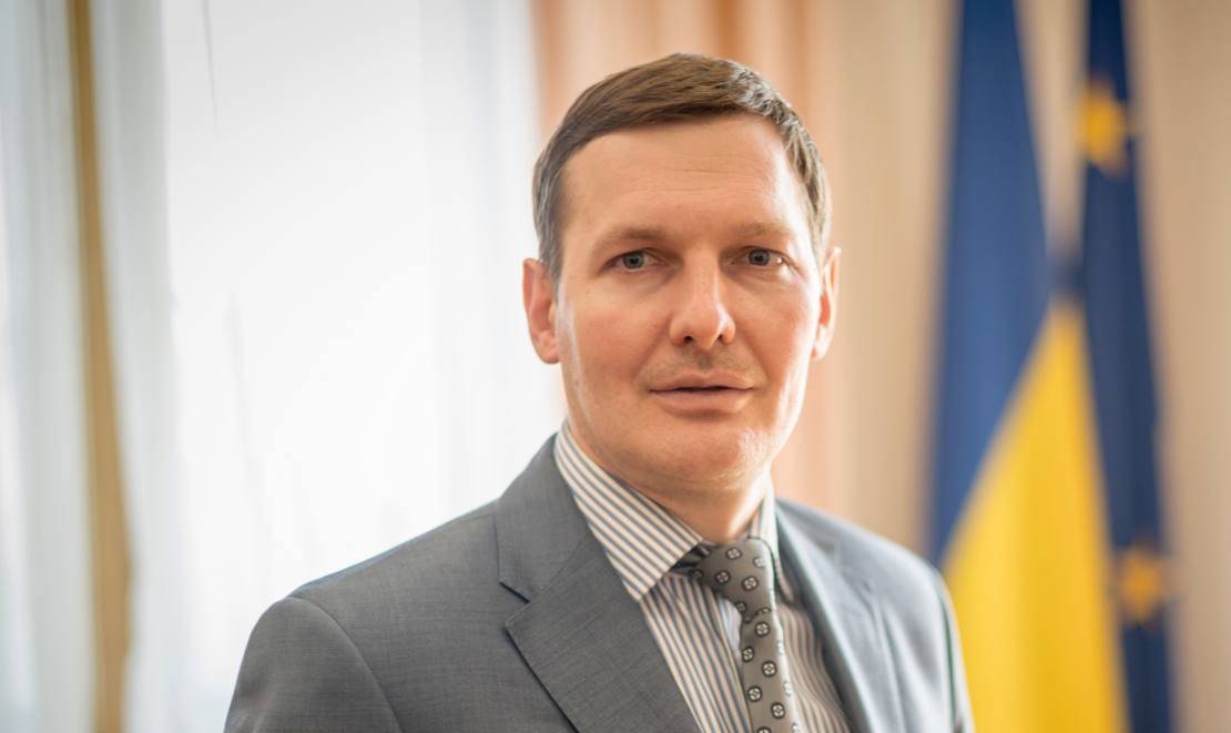 不排除谋杀可能直升机坠毁乌克兰内务部长第一副部长国务秘书同时死亡