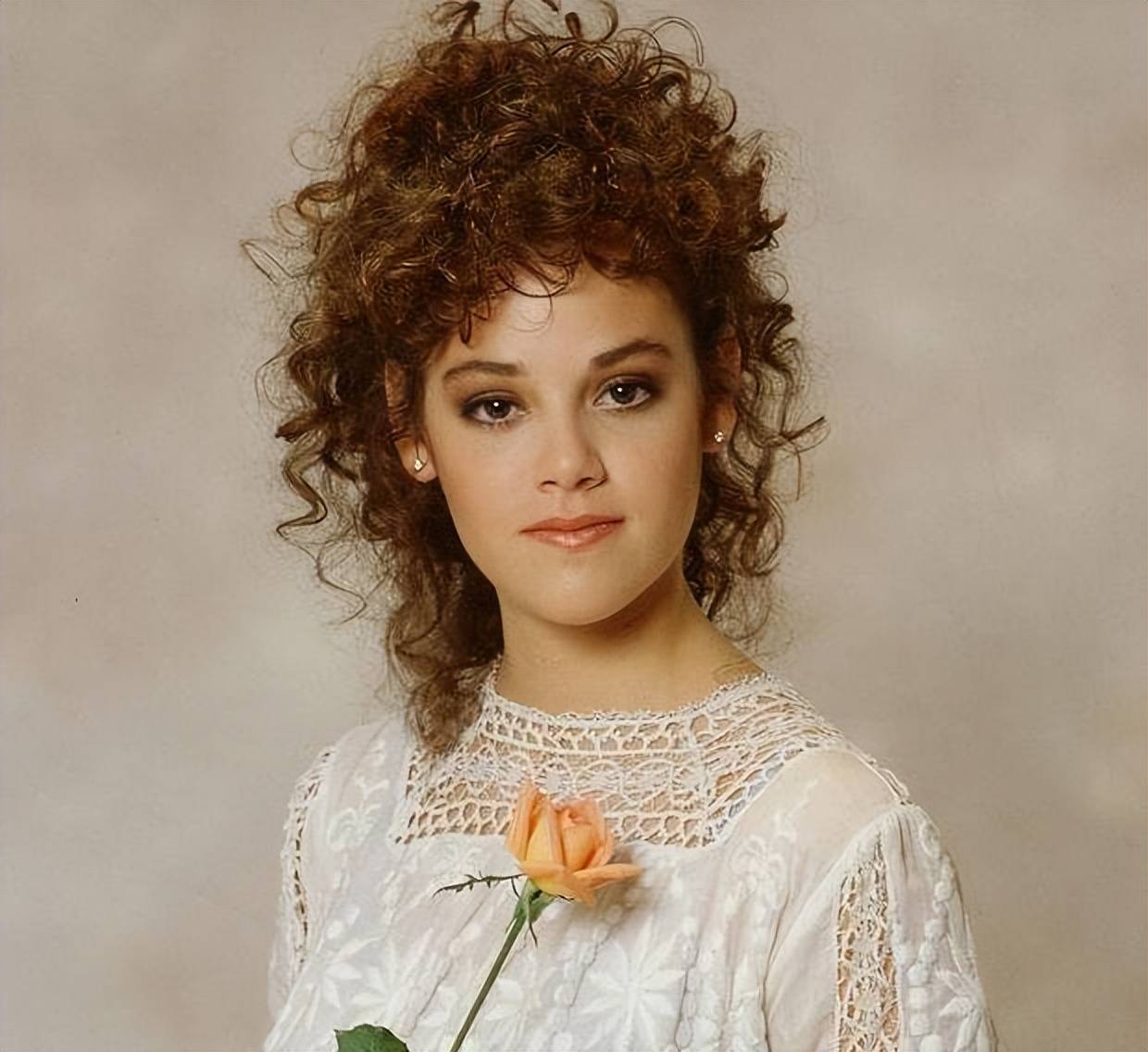 好莱坞女星回复了粉丝一封信,后来粉丝带着手枪来拜访她_丽贝卡·希弗