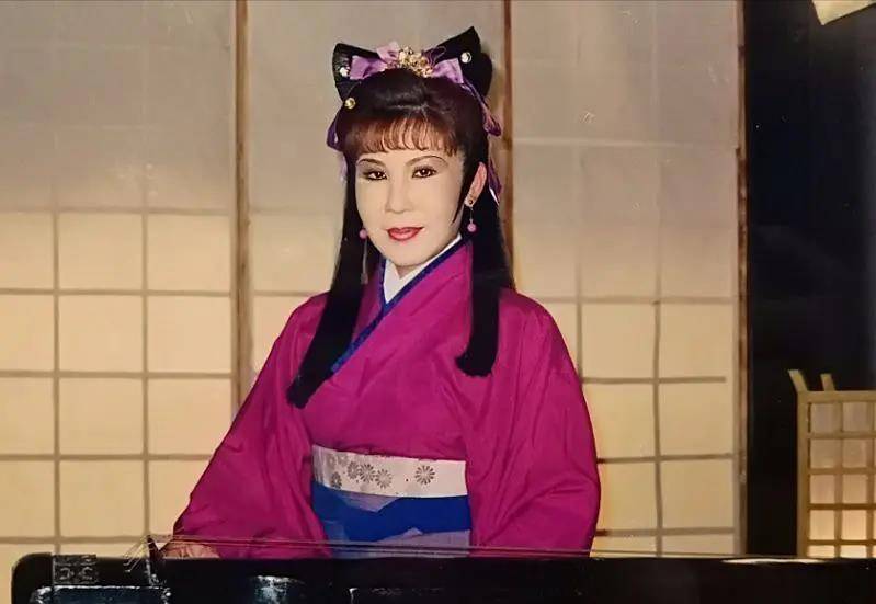 "西门大婶"杨钧钧:为古龙出演剧作,却因扮相被嘲,"吓跑"焦恩俊_武侠