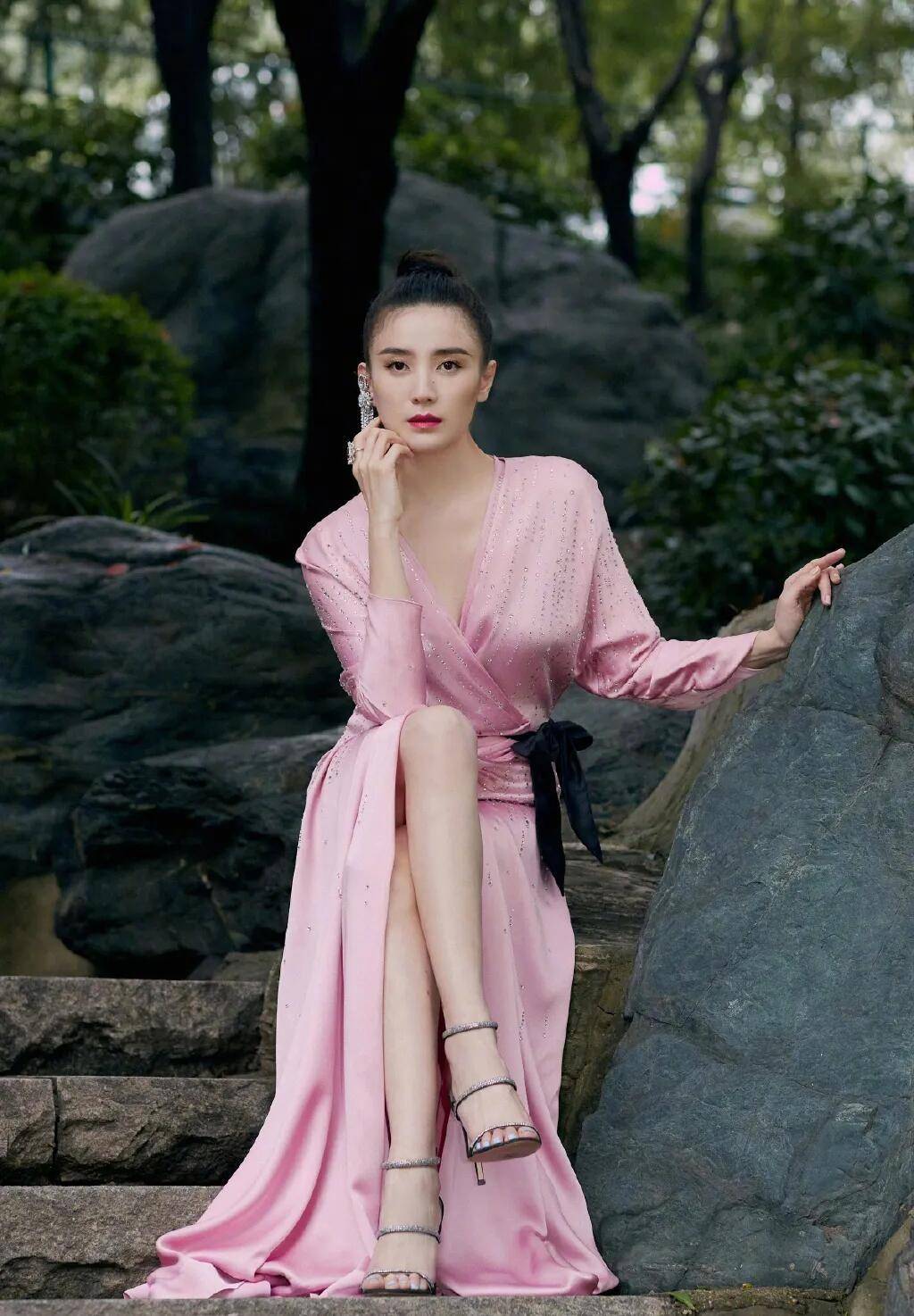 演员小宋佳:演技让人赞誉,情史令人感到唏嘘_张黎_陈龙_时候