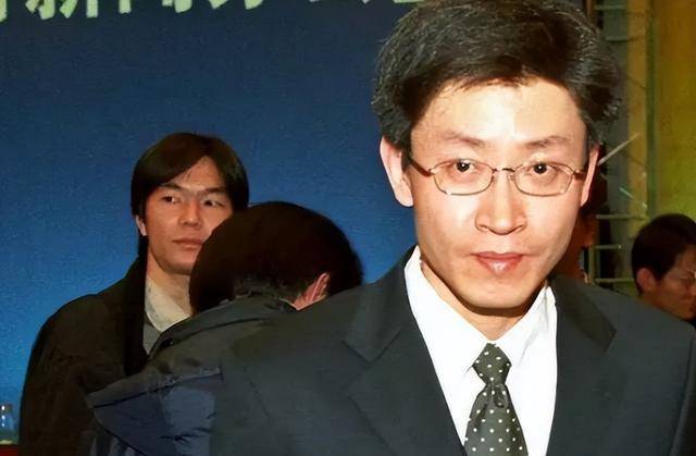 让我国芯停滞13年,损失11亿资金,逃往漂亮国的陈进被称芯片之父?