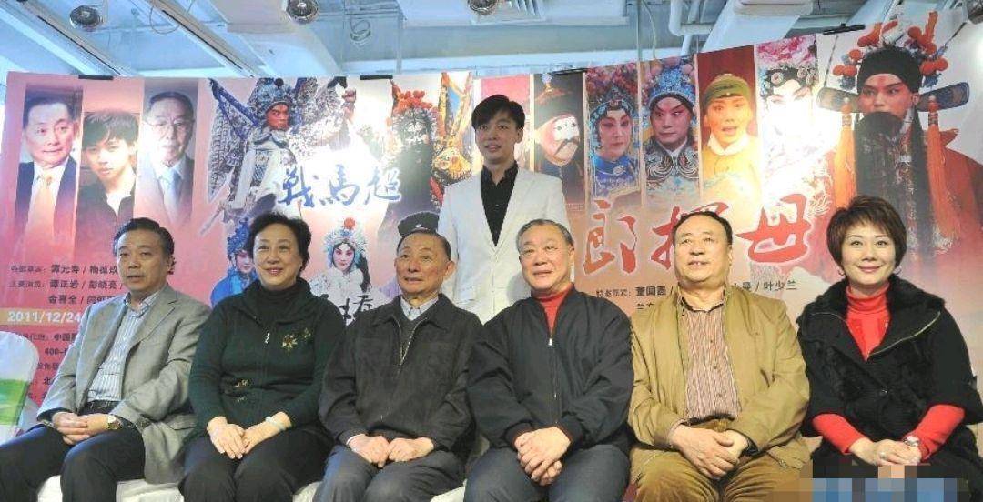 京剧演员谭正岩在北京京剧院是一个什么样存在?真是一块招牌吗?