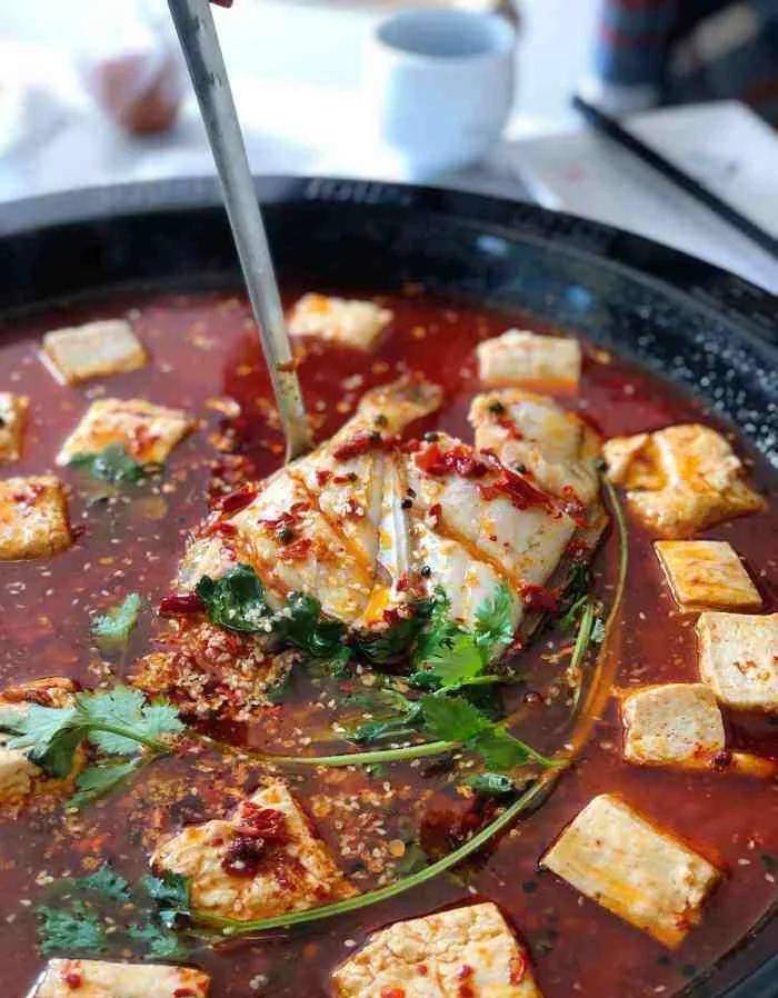 云南人宠爱的10道特色鱼,汤鲜味美,选一道做年夜饭吧_鱼肉_臭豆腐_铜
