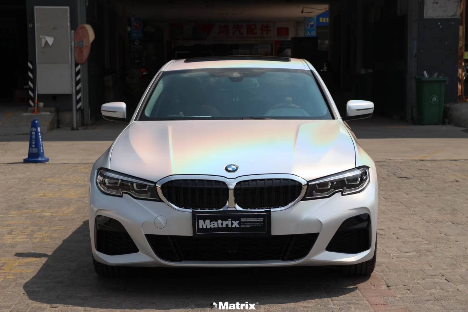 镭射白搭配哑光质感,#ls081镭射白(哑)#宝马3系