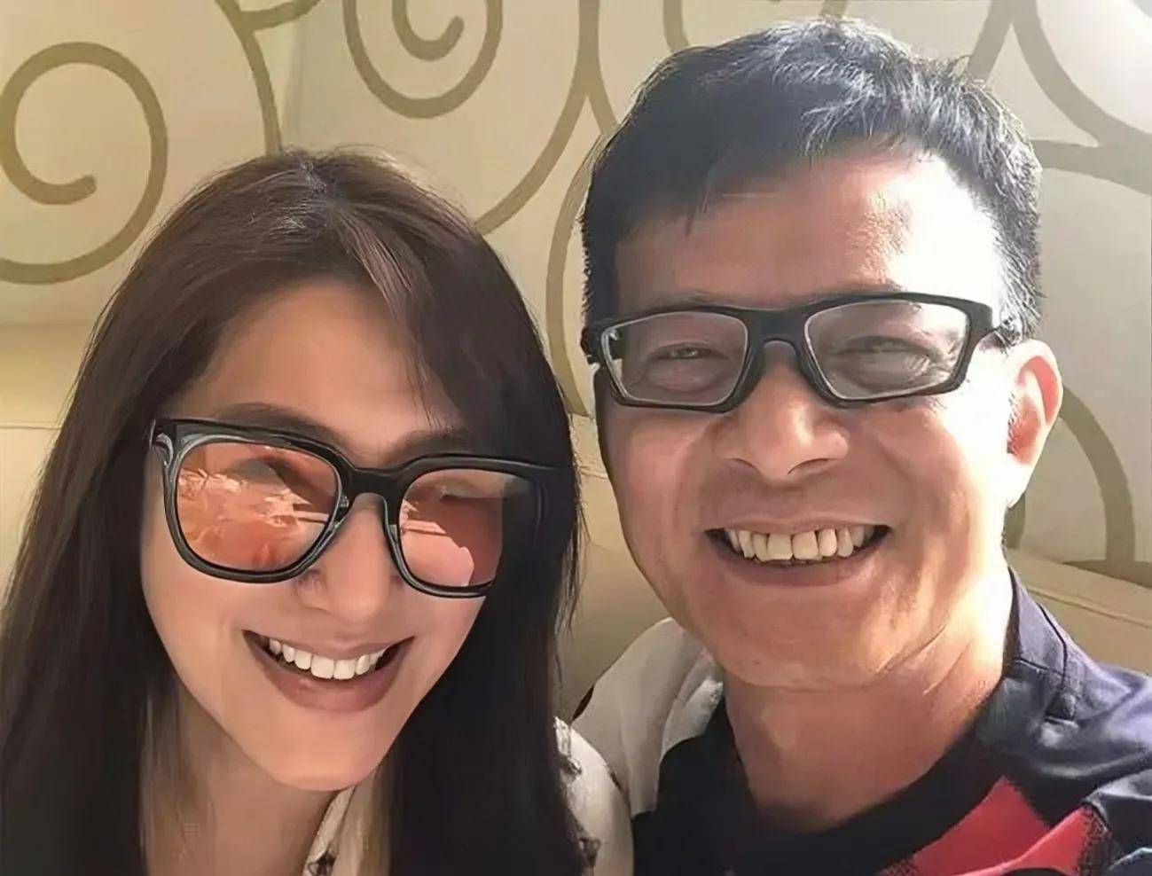 关宝慧:缩水版彭丹,凭借一部《八仙饭店》成为风月片常客_香港_黄日华