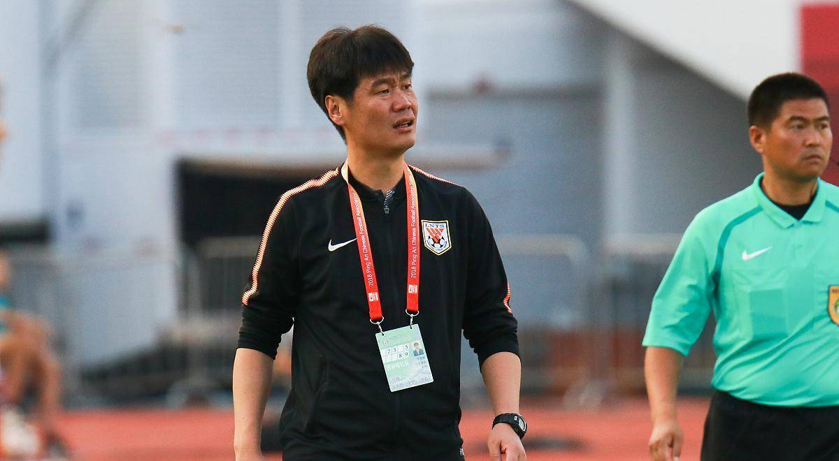 李霄鹏死活不用的鲁能锋霸!