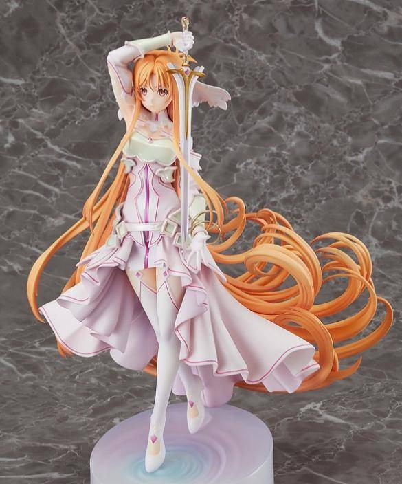 手办本身的造型以官方插画为原图化身为比例模型,走了发量非常惊人的