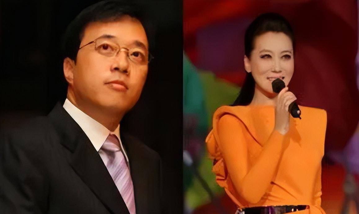 谭晶在一场活动上,认识了那个将和她携手一生的伴侣--邓中翰.