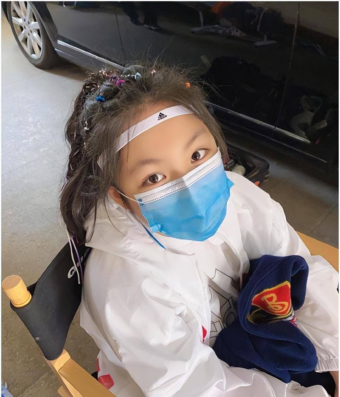 原来的王诗龄是"整容"式的长大,以前胖可爱,现在美得面目全非_小姑娘