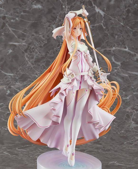 手办本身的造型以官方插画为原图化身为比例模型,走了发量非常惊人的