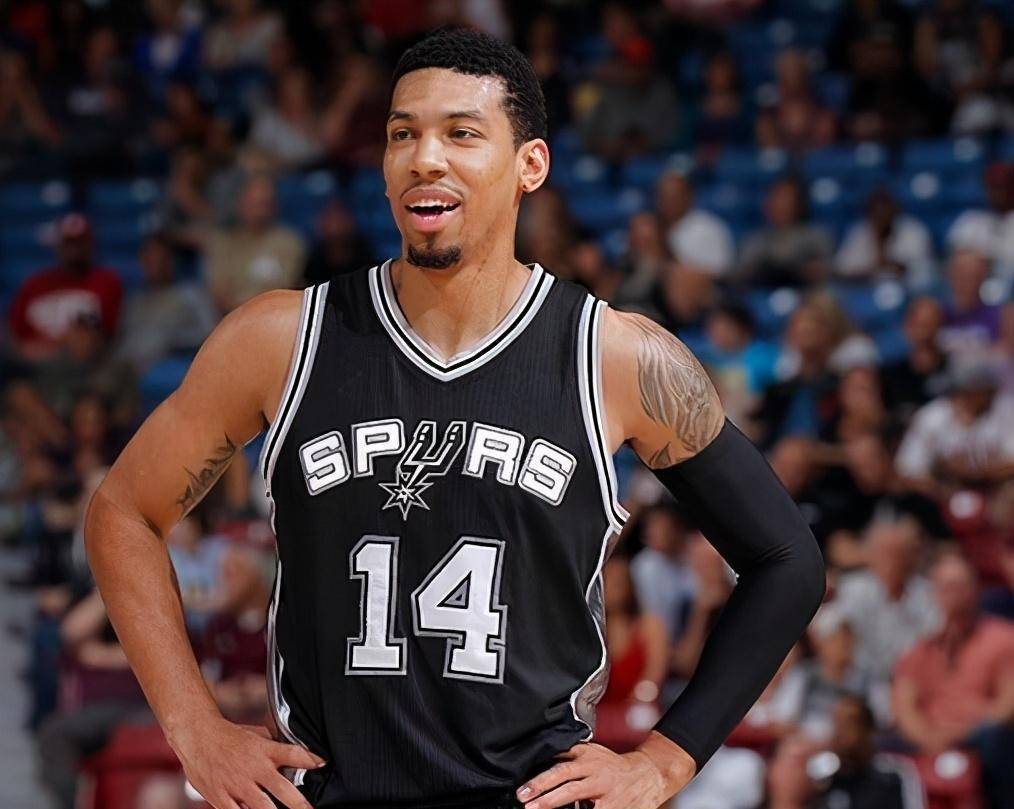 丹尼-格林,历尽磨难终见曙光,他是联盟的一个幸运宠儿_赛季_马刺_实力