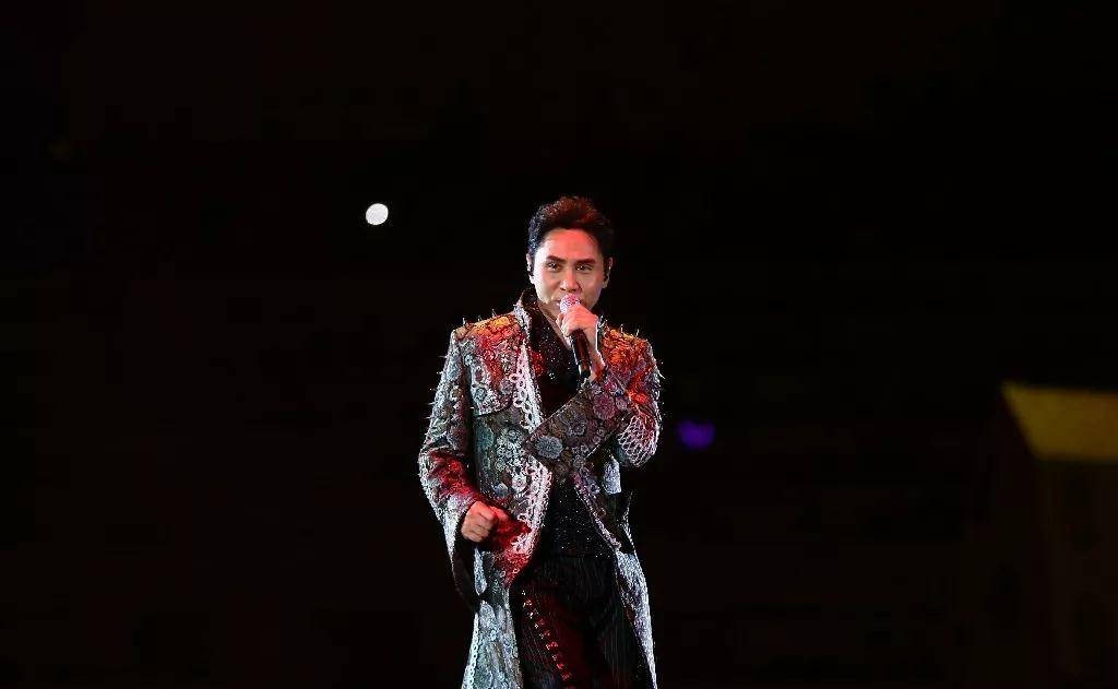 宝丽金50周年演唱会, 天王巨星黎明打头阵献金句李克勤压轴高唱《红日