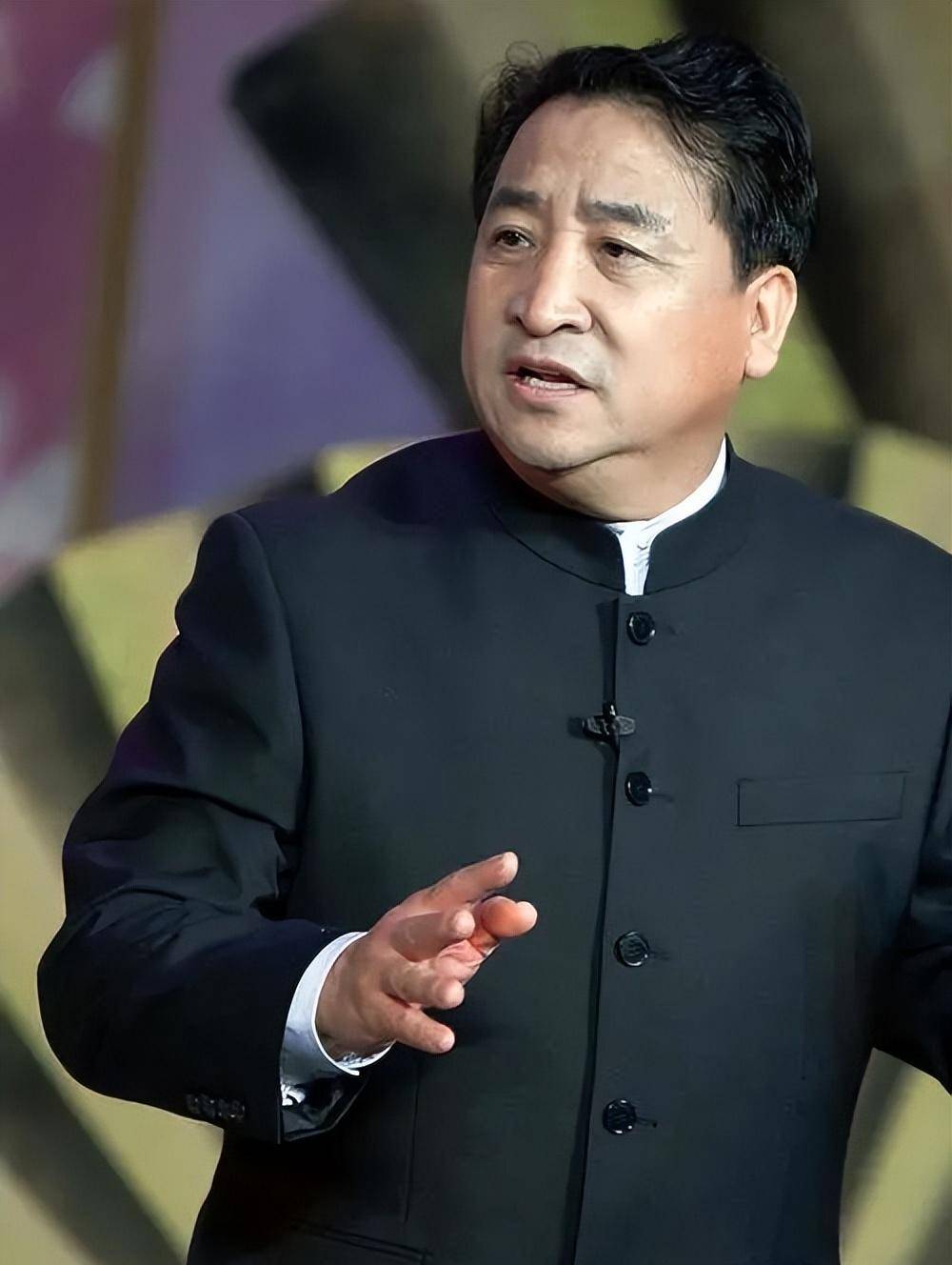 要上春晚"不再是语言类节目演员目标的时候,就有点尴尬了_相声_岳云鹏