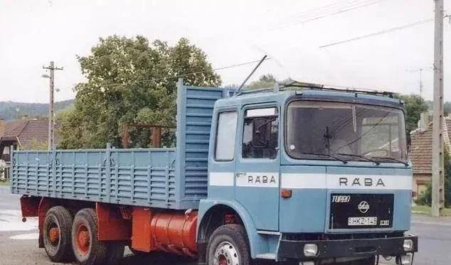 儿时的记忆,盘点八十年代为国家发展做出巨大贡献的进口卡车_生产