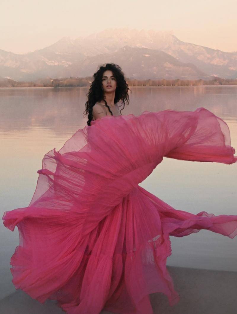 意大利模特基娅拉·塞尔西(chiara scelsi)拍摄的时尚杂志大片_设计