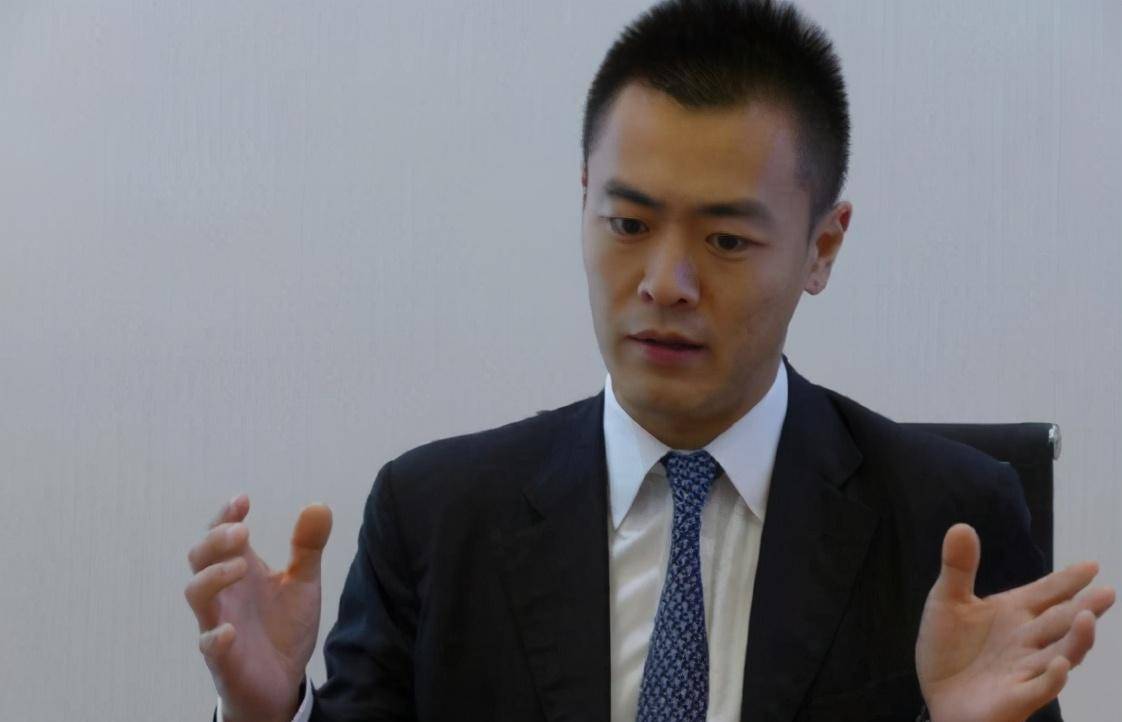 "打工仔"上《非诚勿扰》,24盏灯全灭孟非笑:他是刘銮雄儿子_刘鸣炜