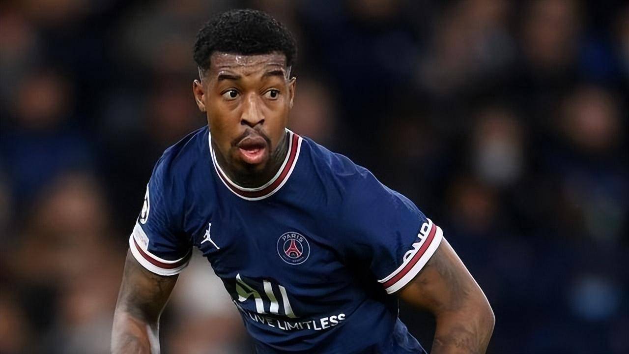 同时,大巴黎可以在金彭贝复出后尝试打出352阵型.