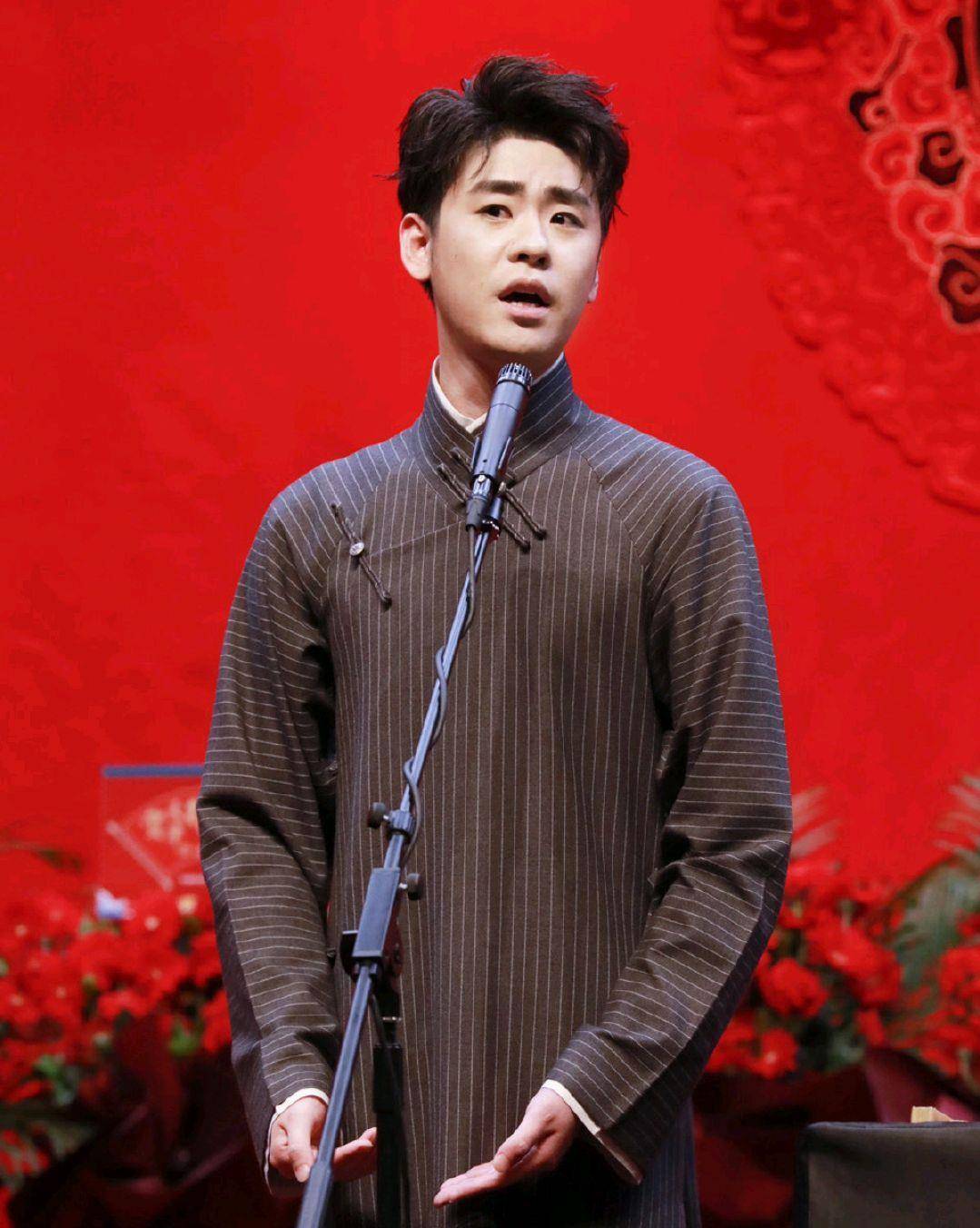 张云雷先生天津演出之为什么演《对春联》?_传统_杨九郎_师父